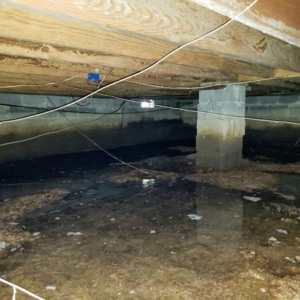 Rotting crawl space joists from humidity, causes of gap between floor and wall in Middleburg, FL.